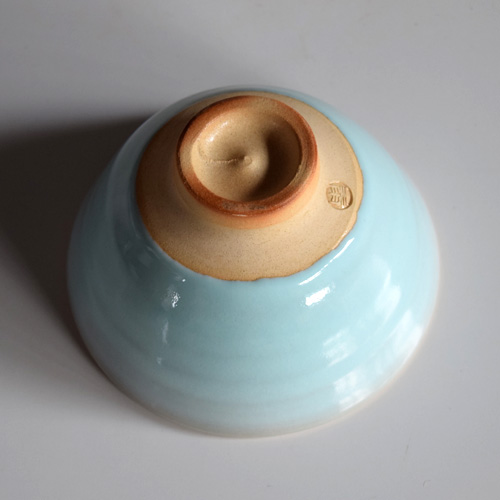 淡青釉茶碗