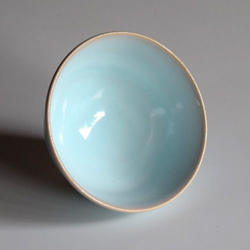 淡青釉茶碗
